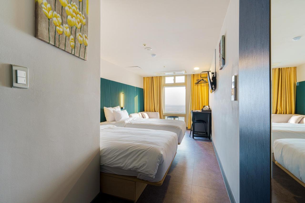 Little Prince Hotel Гунсан Екстериор снимка